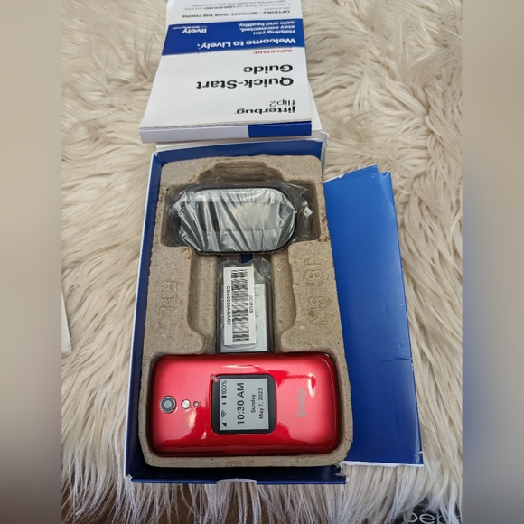 LIVELY Jitterbug Flip2 - Flip Cell Phone for Seniors - Picture 3 of 6